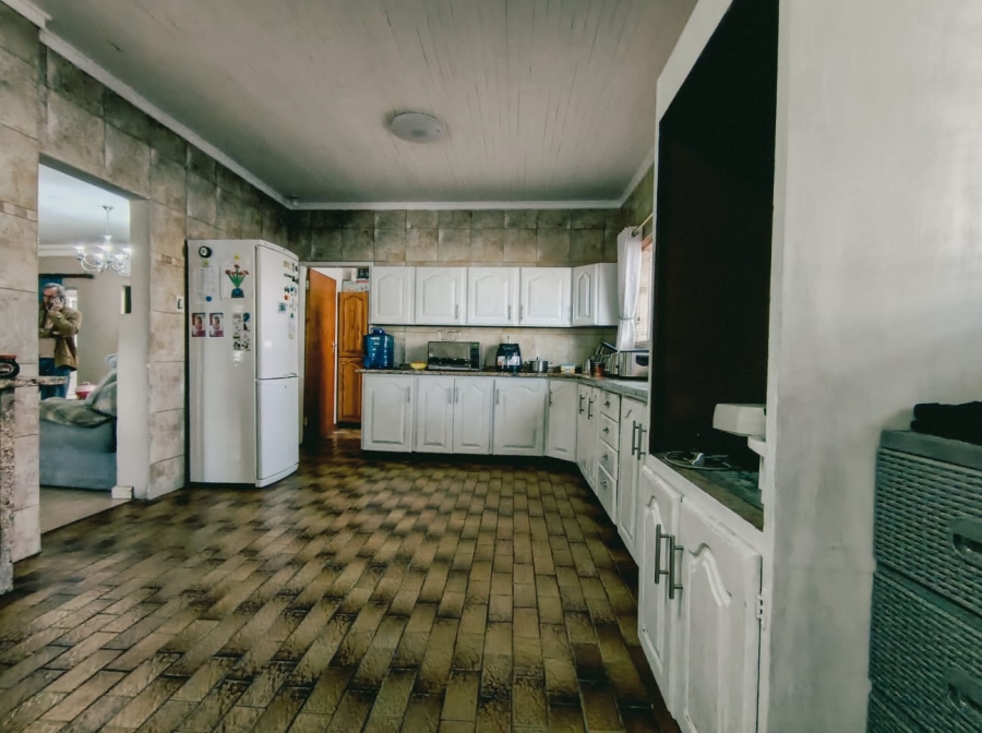 4 Bedroom Property for Sale in Wilkoppies North West